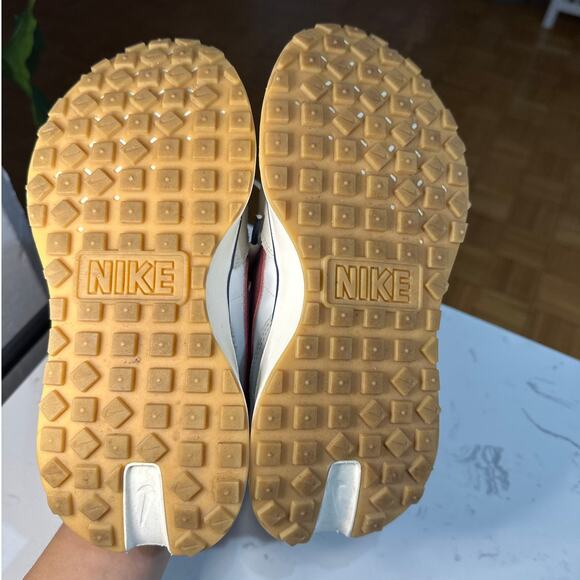 Nike Women's Phoenix Waffle 'Light Bone Team Red' Sneaker, Size 5.5, EUC - Picture 8 of 9